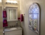 Riverview - The guest bathroom